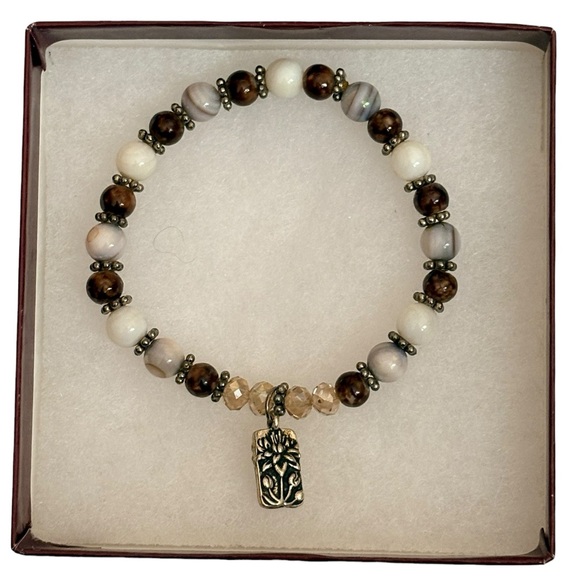 Jewelry - Flower Charm Stone Beaded Bracelet Preowned Stretch Cord